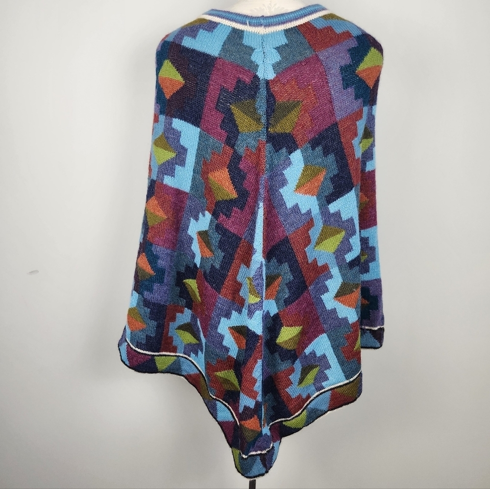 Geometric Patterned Multicolor Poncho Size Large - Picture 3 of 12